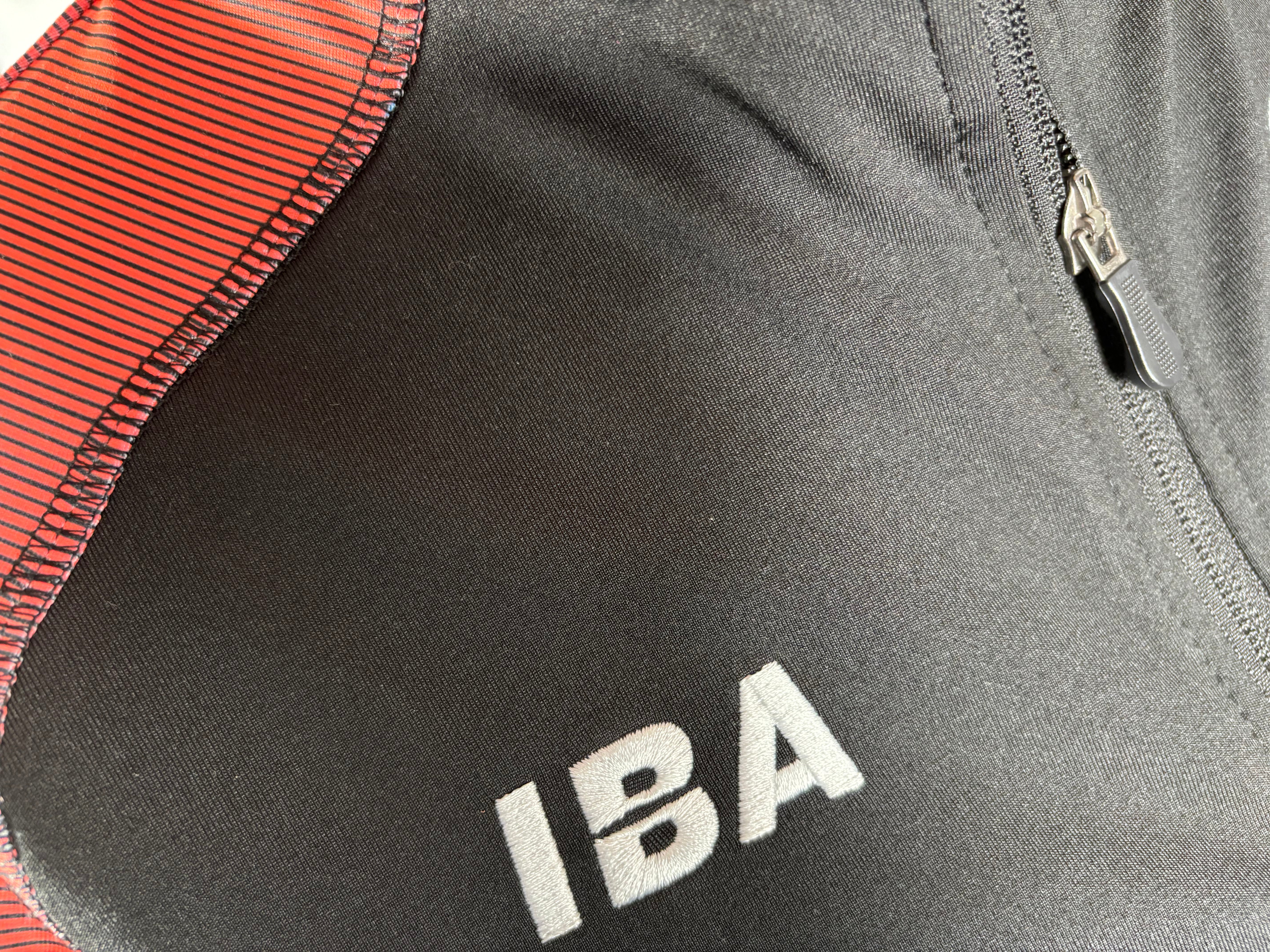 Performance Quarter Zip - Black / Coral